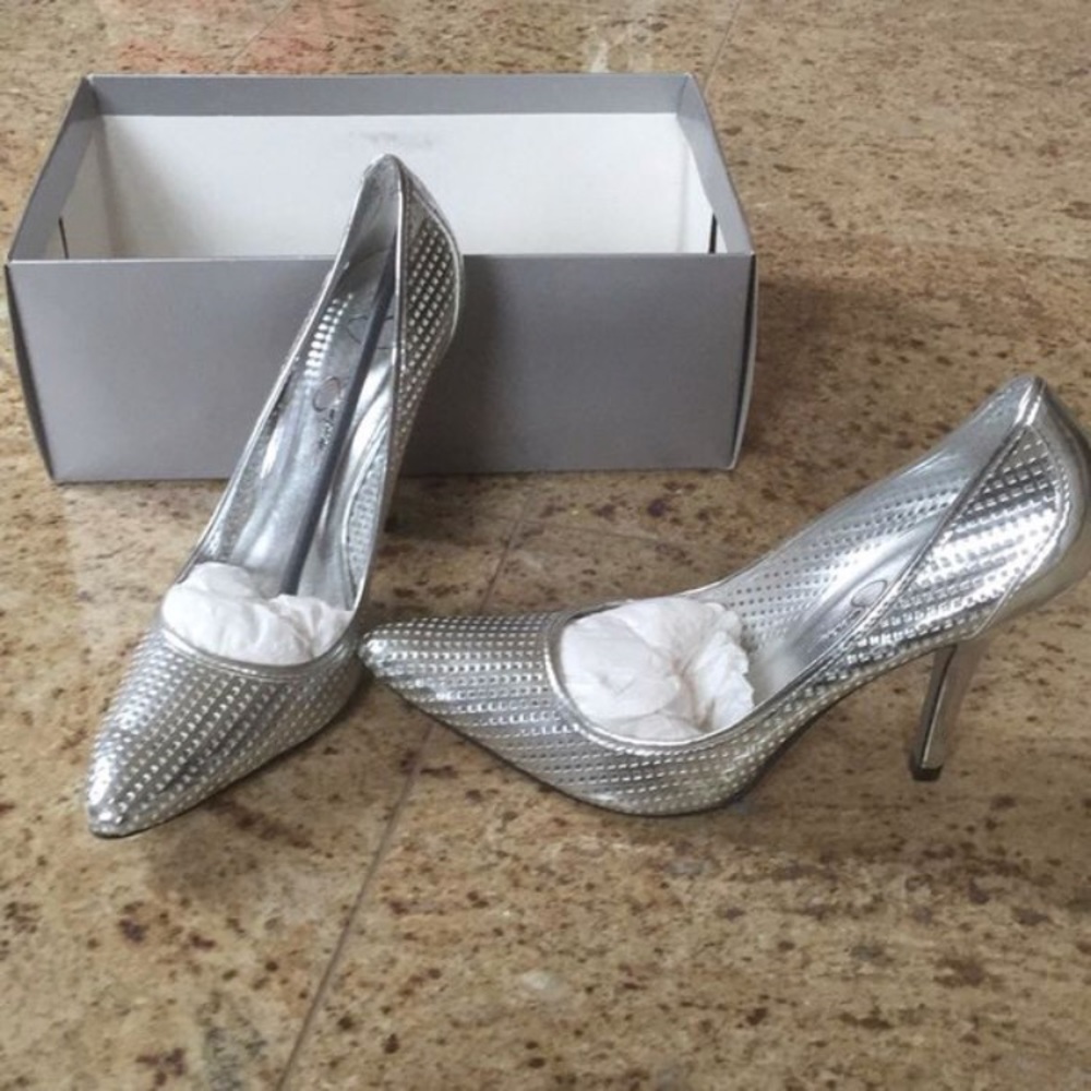 💜 Jessica Simpson heels - Picture 2 of 3